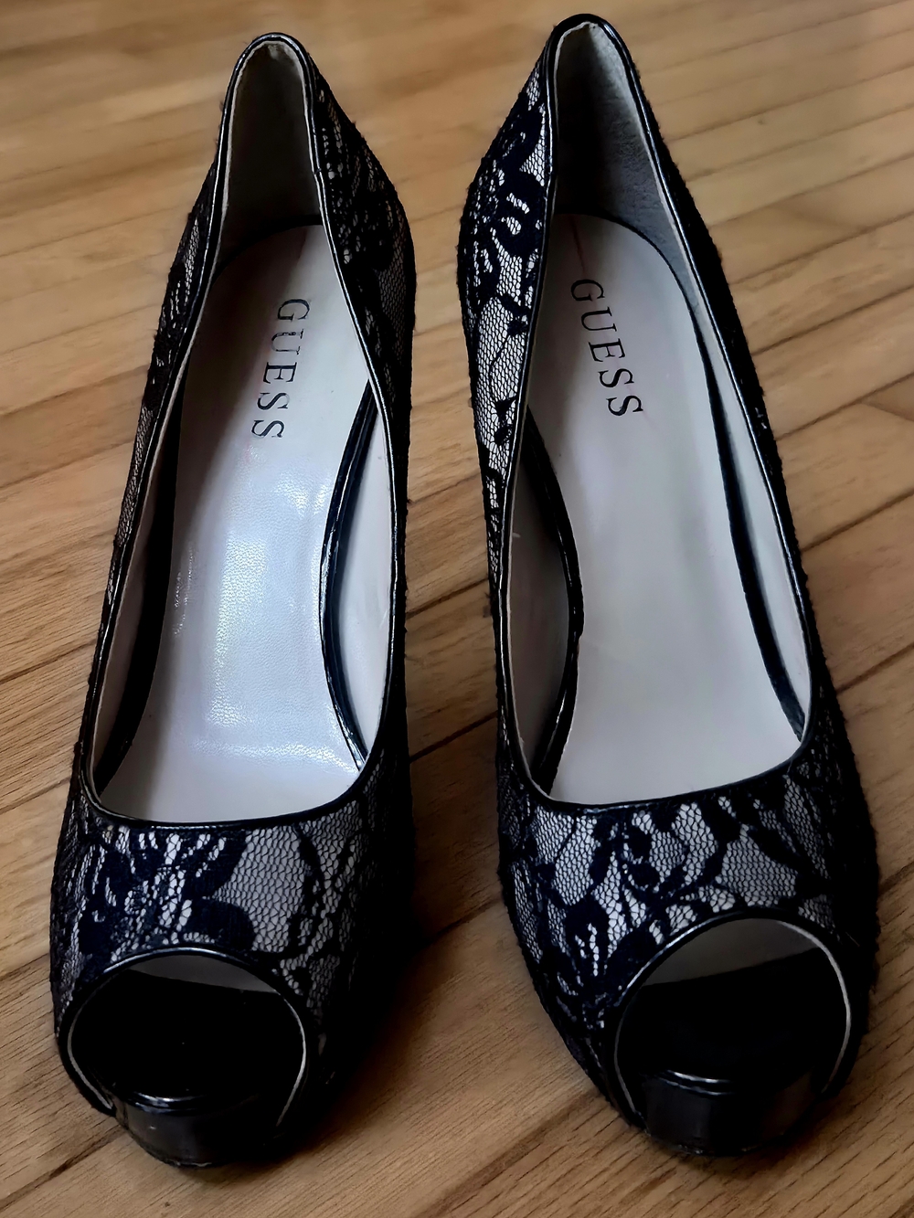 GUESS Black Lace Peep Toe Platform Pumps Heels Stiletto Size 8.5 Y2K Glam - Picture 5 of 10